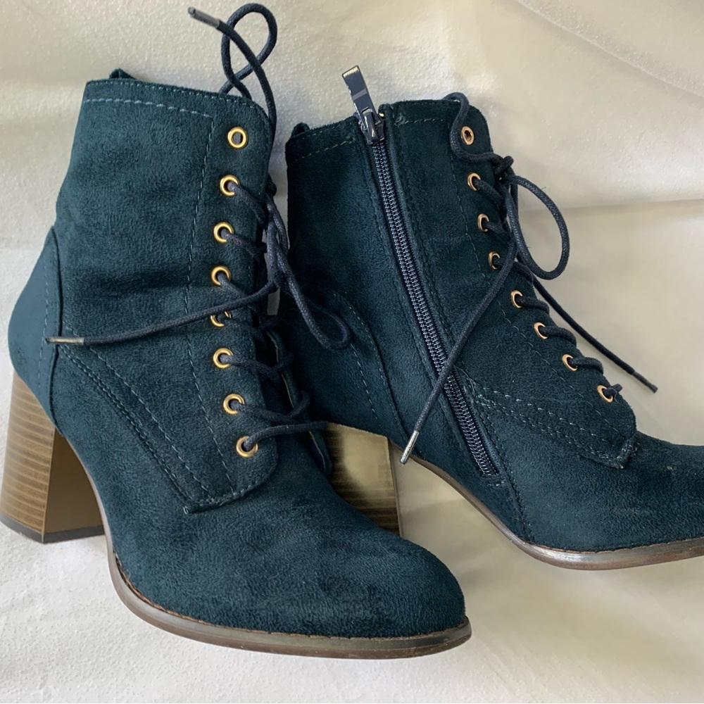 EUC DSW Journey Collection Dark Blue Suede Boot